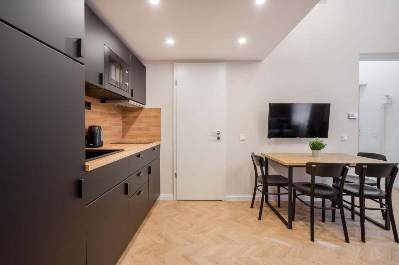 K33- Boutique Apartments, Best Location, By Bqa Будапеща Екстериор снимка