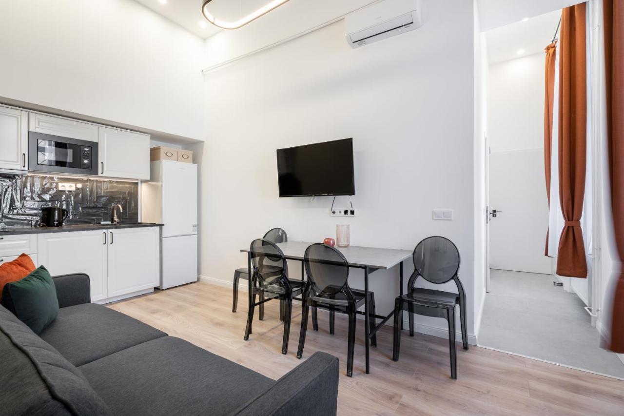 K33- Boutique Apartments, Best Location, By Bqa Будапеща Екстериор снимка