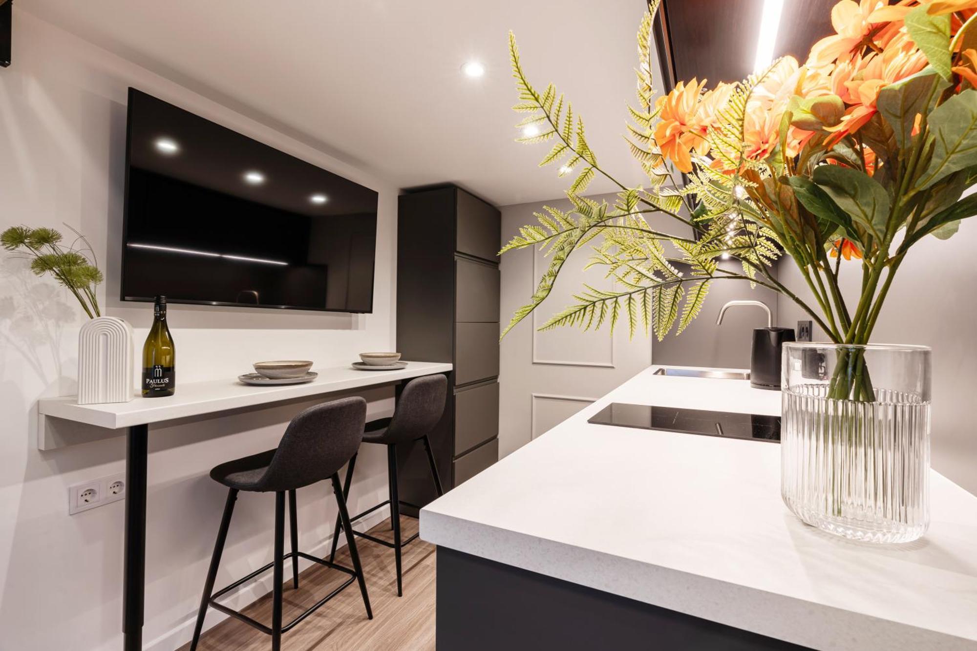 K33- Boutique Apartments, Best Location, By Bqa Будапеща Екстериор снимка